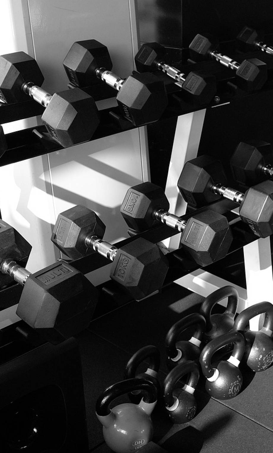 crossfit-1126999_1280 Gym dumbbells